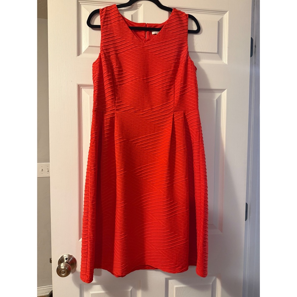 Christopher & Banks Red Textured Sleeveless V-Neck Pleated Sheath Dress Size 8